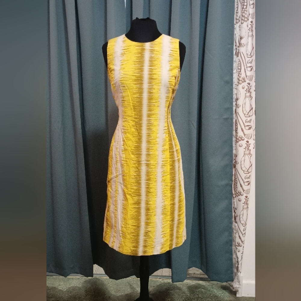 Larry Levine Yellow and White Sheath Midi-Dress